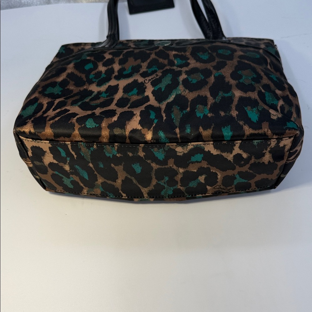 NWOT Coach Signature Stripe Ocelot Leopard Print Tote - Picture 3 of 9